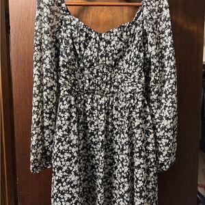 Express Black and White Floral Long Sleeve Dress